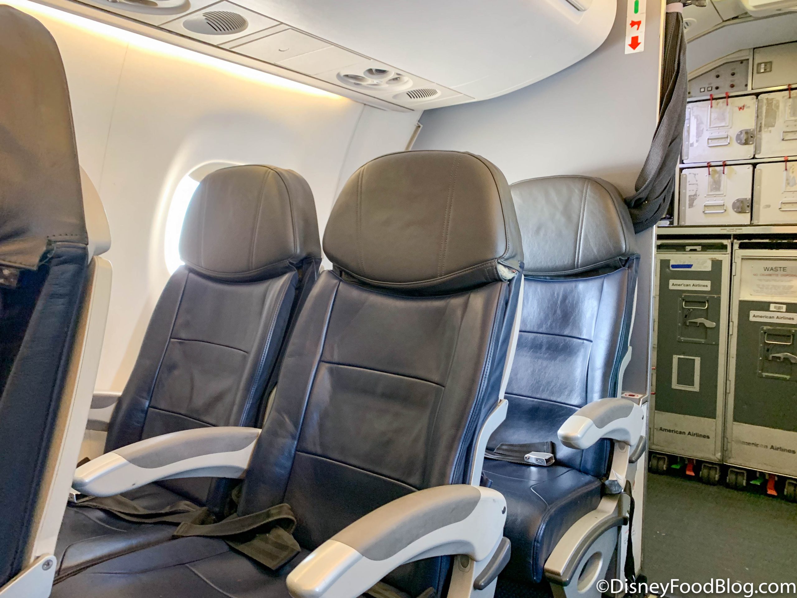 Airplane seat size: FAA wants public's comments on seating dimensions