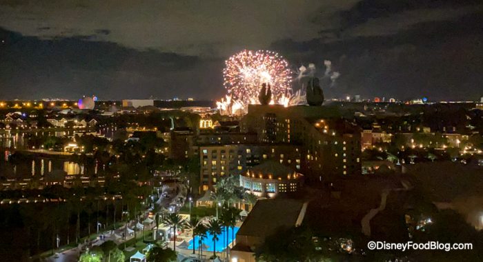 2021-wdw-swan-reserve-the-vue-fireworks-