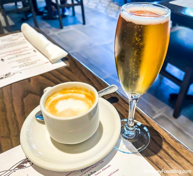 Dry-Brut-Cider-and-cappuccino-La-Creperi