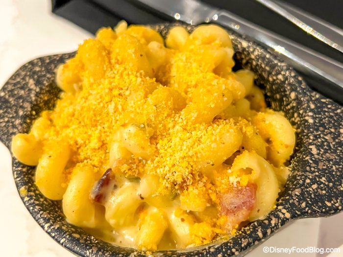 Loaded-Macaroni-and-Cheese-Steakhouse-71