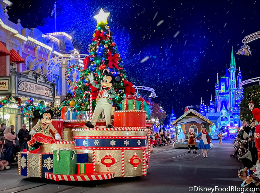 Prepare to Celebrate the Holidays at Disney Parks in 2022 - D23