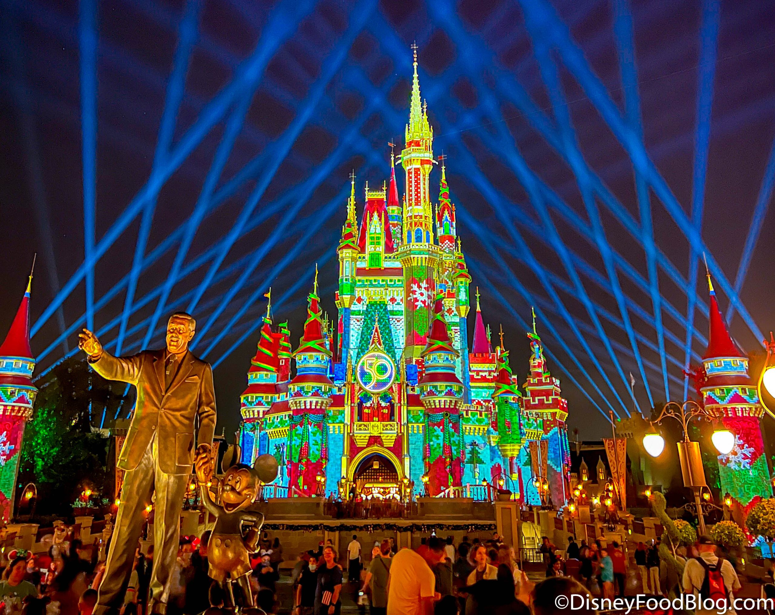 Disney World Christmas Wallpapers  Top Free Disney World Christmas  Backgrounds  WallpaperAccess