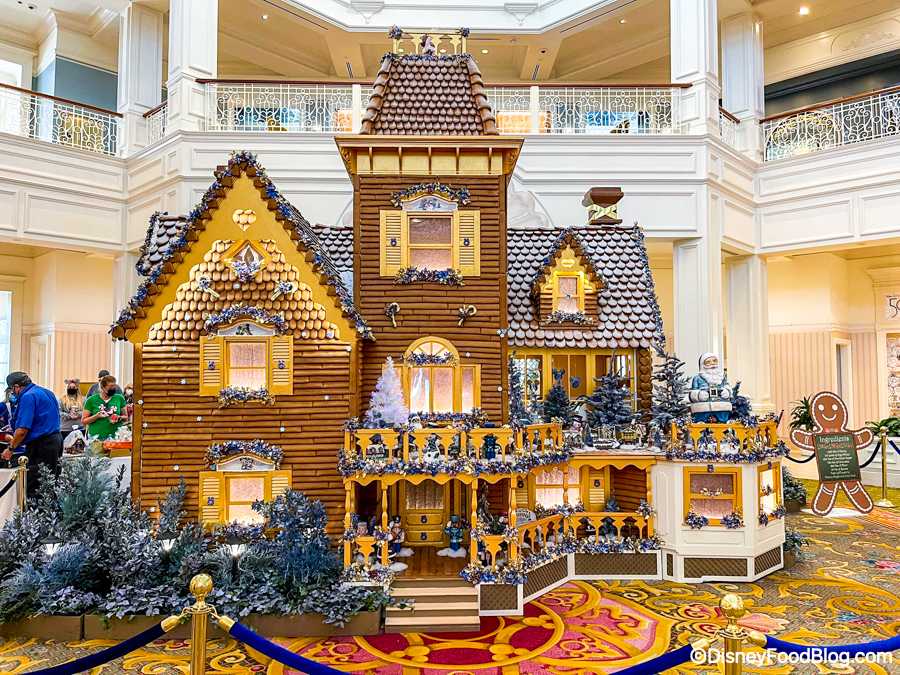 Your ULTIMATE Guide to All the 2022 Gingerbread Displays in Disney World