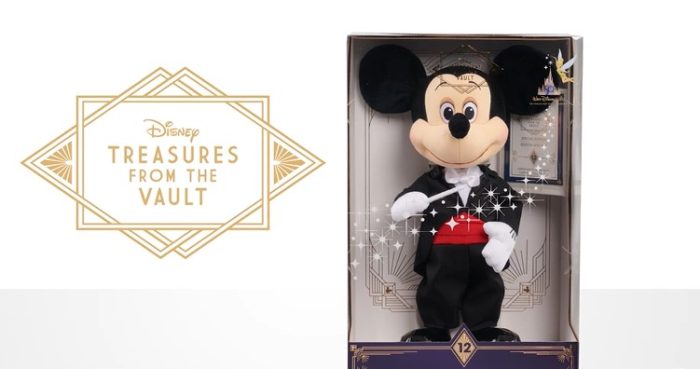 december-2021-treasures-from-the-vault-maestro-mickey-mouse-plush-d23-early-access 5