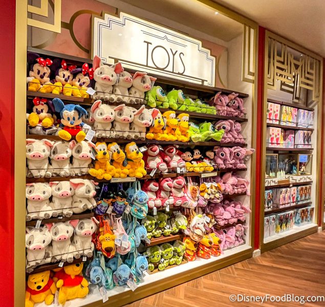 Disney Encanto Family - Grocery Shopping at Doll Supermarket 