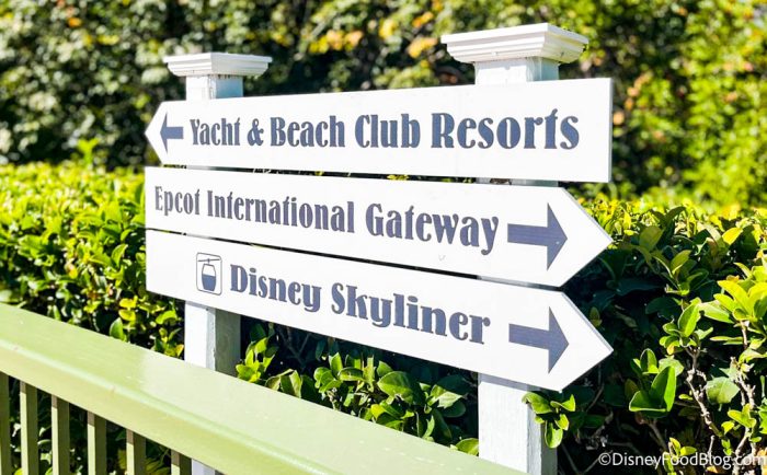 2022-wdw-atmos-sign-directions-yacht-and