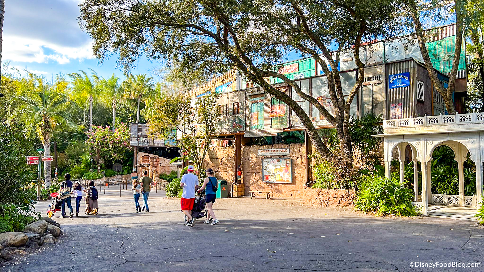 We’re Not Going to Sugar Coat It: Wait Times Are HIGH in Disney World Right Now