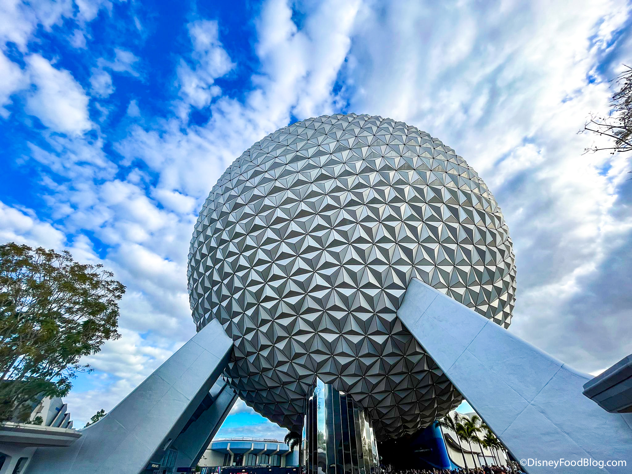 VIDEO: See Spaceship Earth with the LIGHTS ON Inside in Disney World! | the  disney food blog