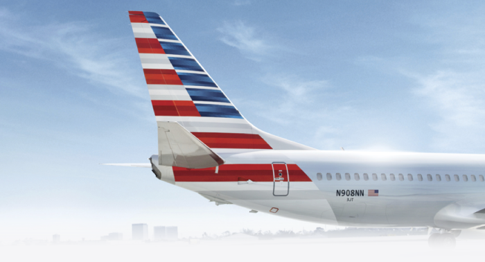 2022-american-airlines-airplaine-tail-70
