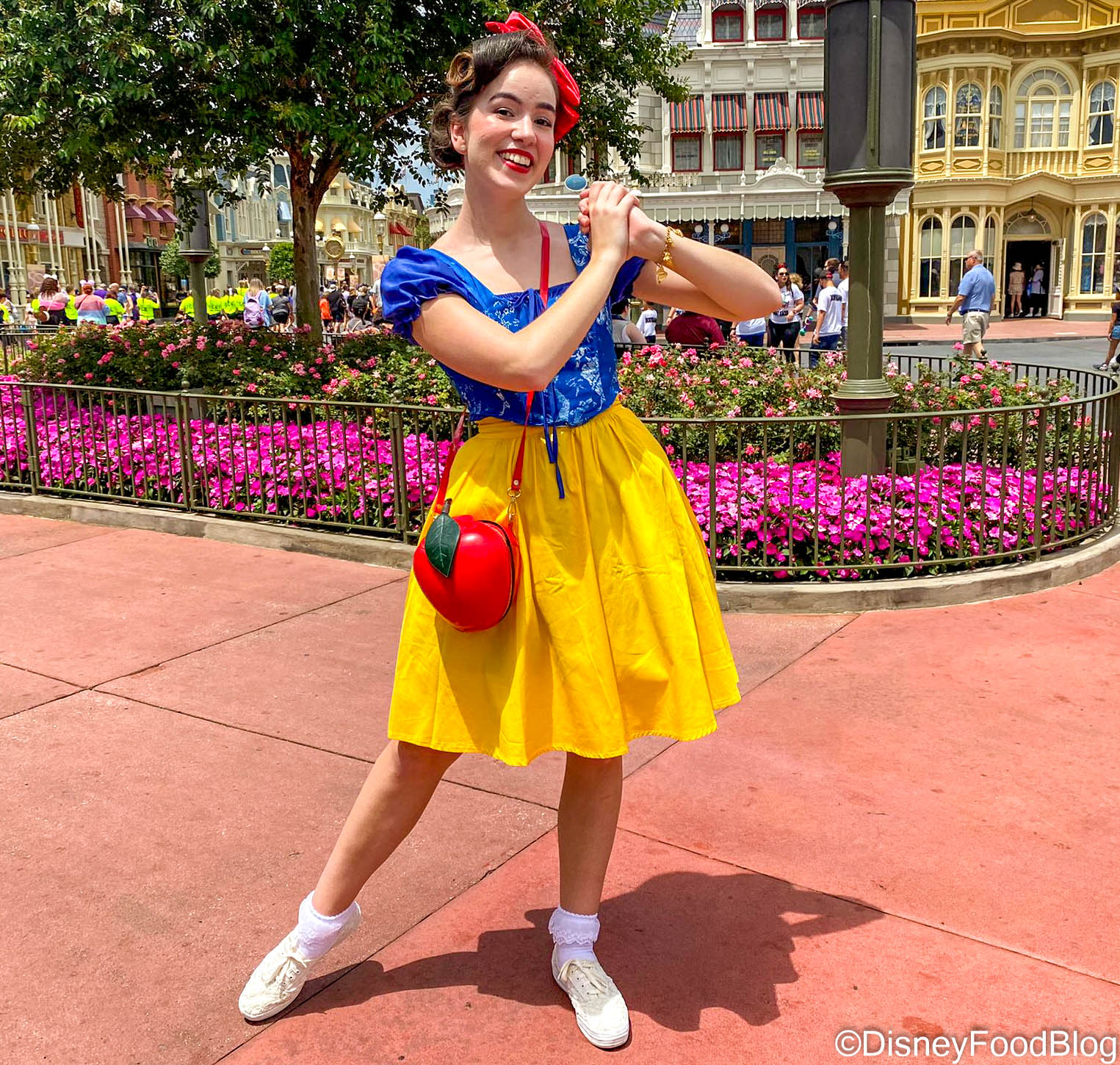 PHOTOS It’s Dapper Day In EPCOT and Disney Fans Are Going ALL OUT