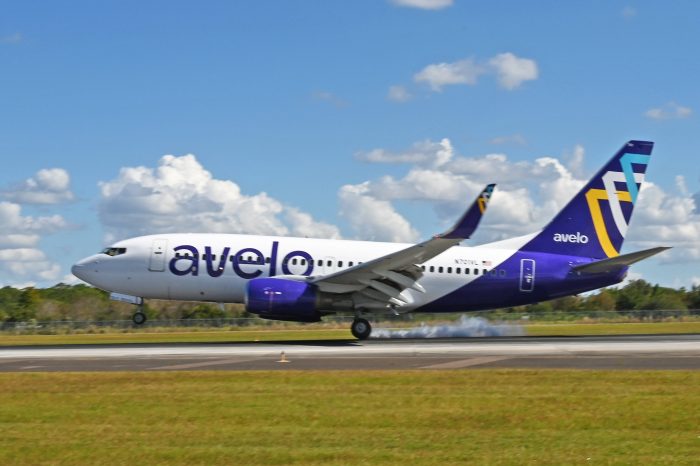 avelo-airlines-700x466.jpeg