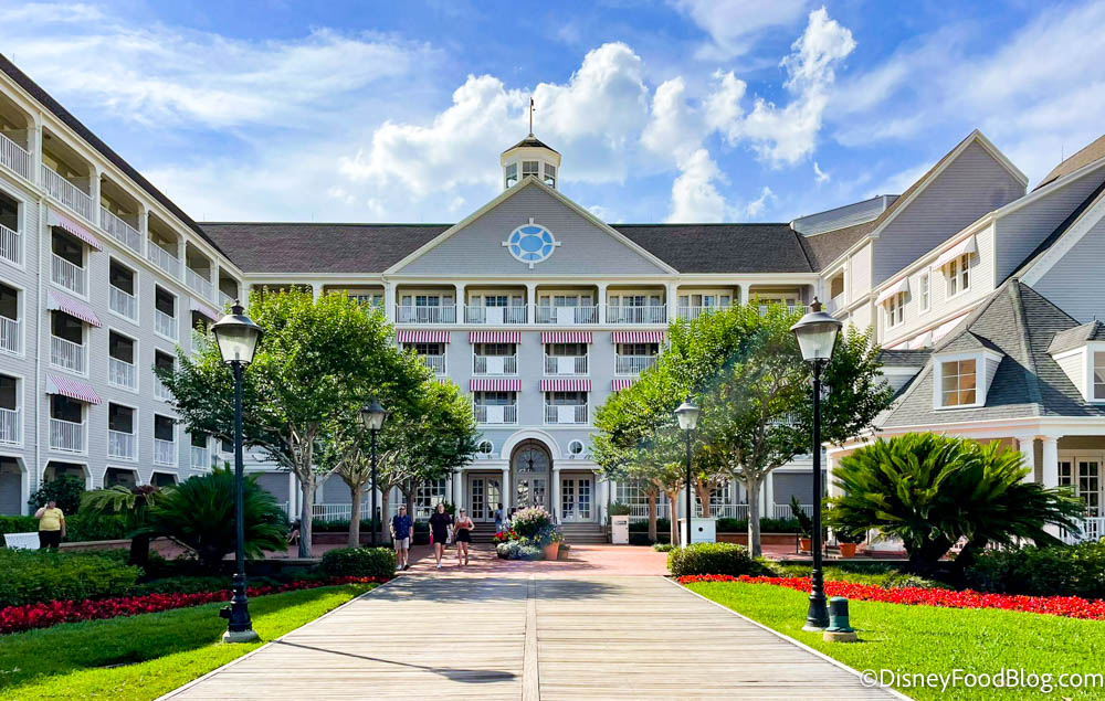 disneyfoodblog.com - Samantha Kendall - What's New at Disney World Hotels: Blue Ice Cream and More NEW Snacks