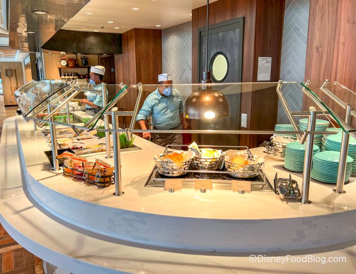 disney cruise breakfast and lunch