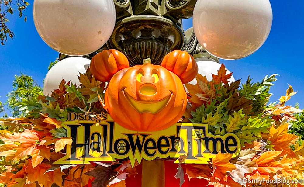 Halloween Time at Disneyland Resort | the disney food blog
