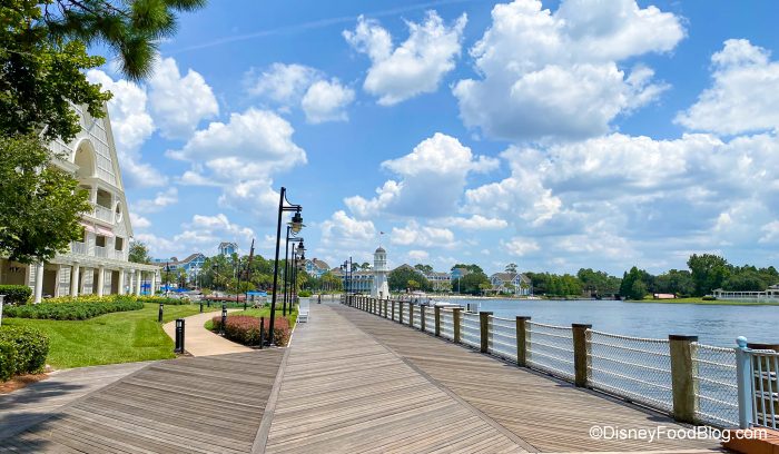 disney world yacht club marketplace