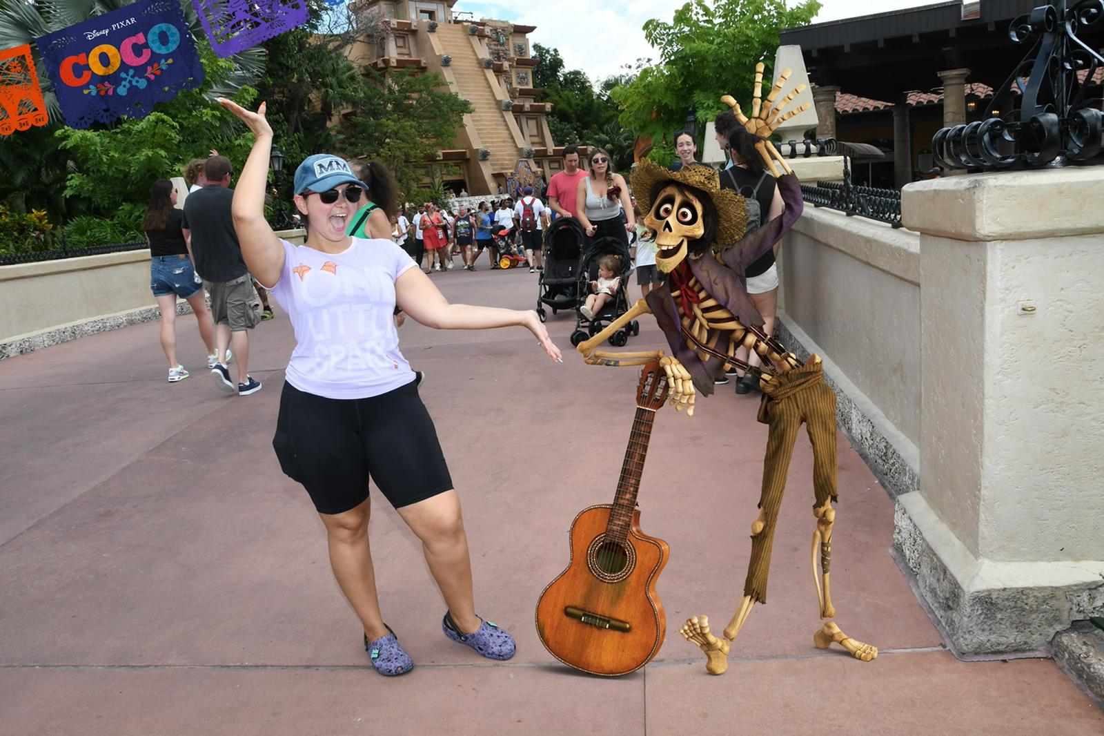 Pose With 'Encanto' and 'Coco' Characters in These New Disney World Photo  Ops!