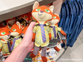 Disney Zootopia - Nick Wilde Die-cut Cushion With Tail main image 1