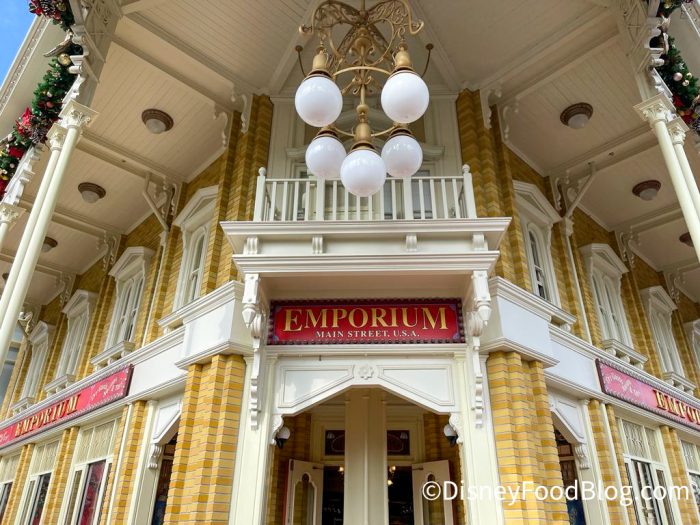 2022-Magic-Kingdom-Main-Street-USA-Empor