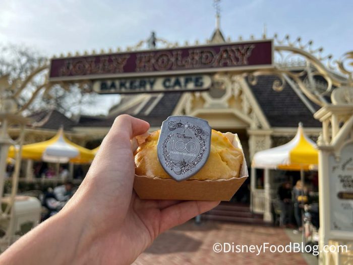 2023-Disneyland-100th-Anniversary-Cake-1