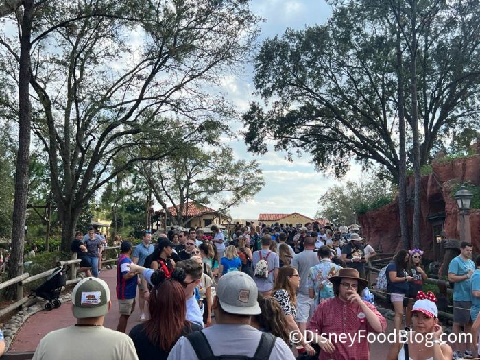 2023-EPCOT-Festival-of-the-Arts-Crowds-A