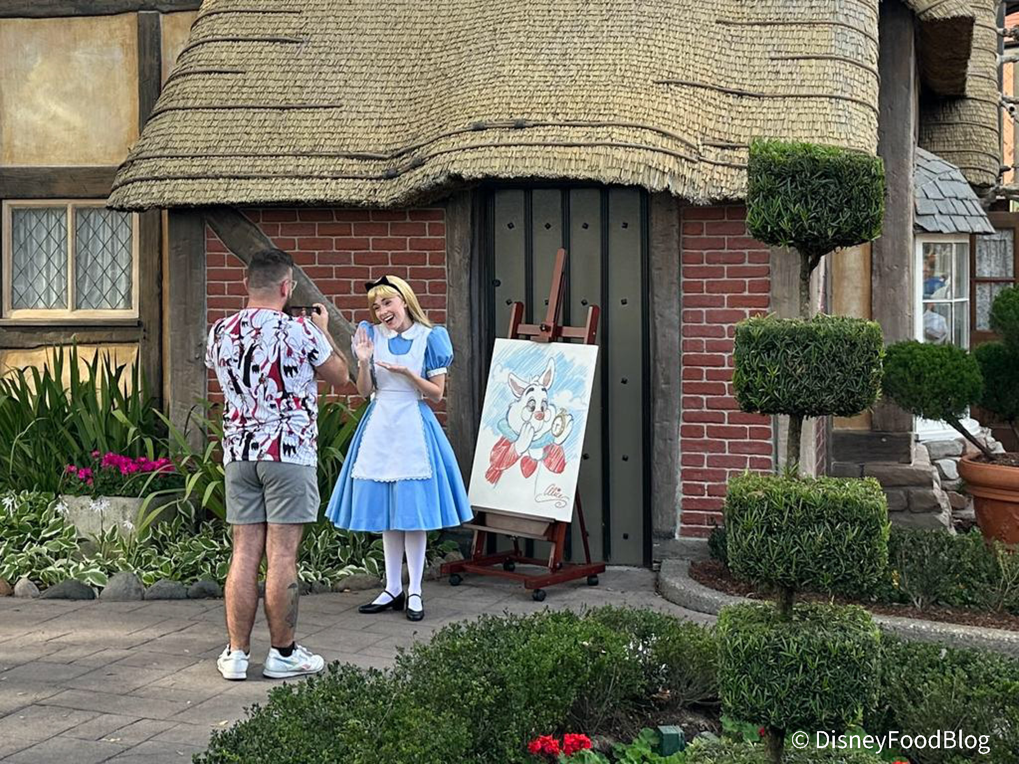https://www.disneyfoodblog.com/wp-content/uploads/2023/01/wdw-epcot-festival-of-the-arts-alice-character-art-.jpg