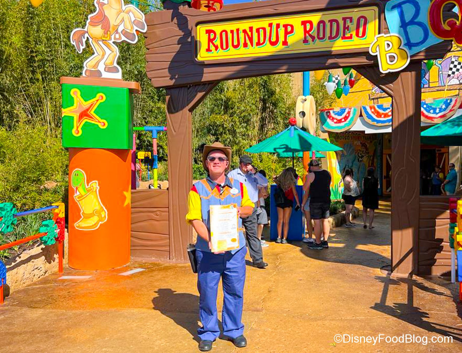 PHOTOS: Roundup Rodeo BBQ Is OPEN in Disney World! | the disney food blog
