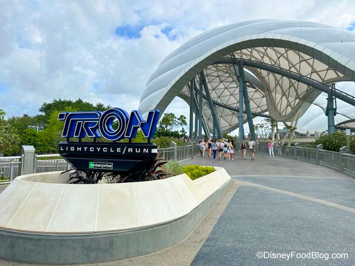 2023-wdw-mk-ride-tron-lightcycle-run-700