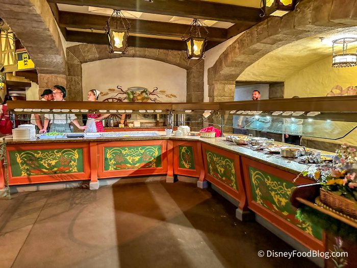 2023-wdw-epcot-biergarten-buffet-review-