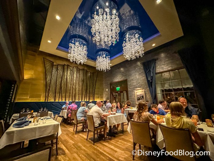 2023-wdw-flying-fish-atmos-dining-room-d