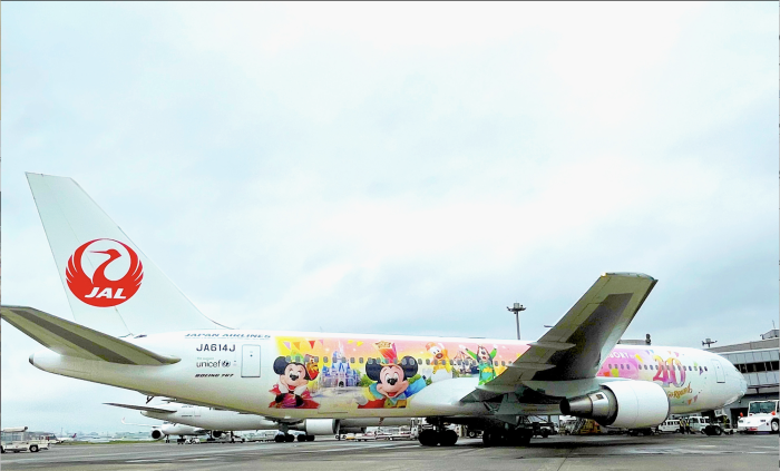 Japan-Airlines-Tokyo-Disney-40th-anniver