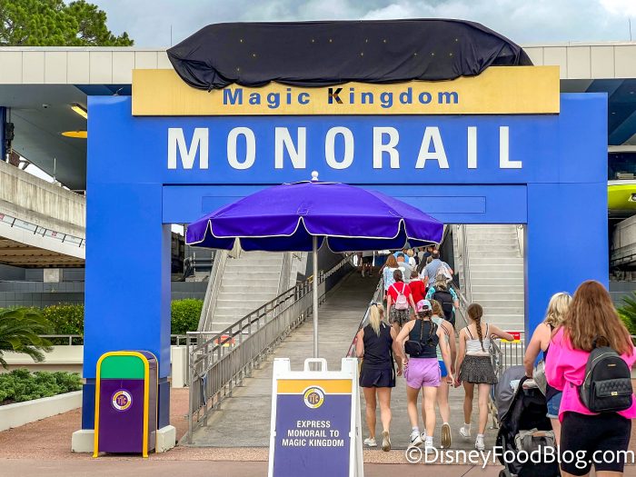 wdw-2023-mk-magic-kingdom-ttc-monorail-s