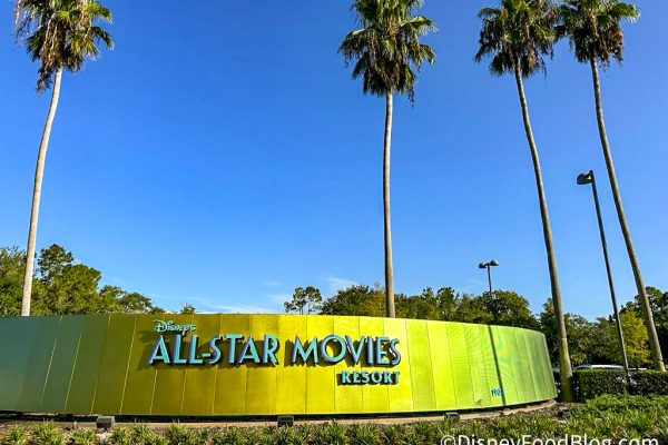 FULL TOUR of an All-Star Movies Standard Hotel Room in Disney World!