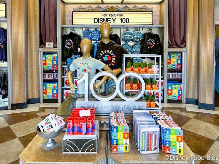 2023-wdw-atmo-dhs-gift-shop-disney-100th