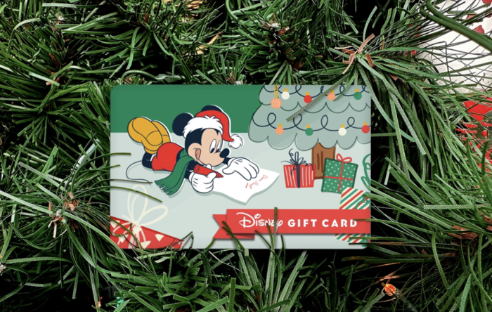 2023-disney-gift-card-mickey-santa-lette