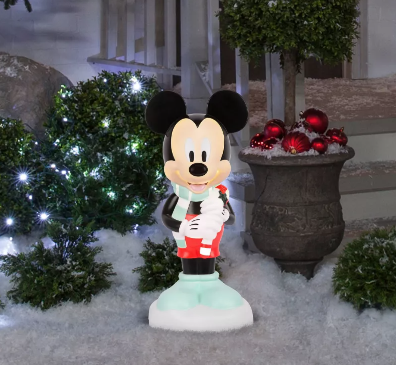 https://www.disneyfoodblog.com/wp-content/uploads/2023/11/2023-target-Disney-Mickey-Mouse-Friends-Mickey-Mouse-2422-Lit-Blow-Mold-Decorative-Sculpture-BlackWhite-2.png
