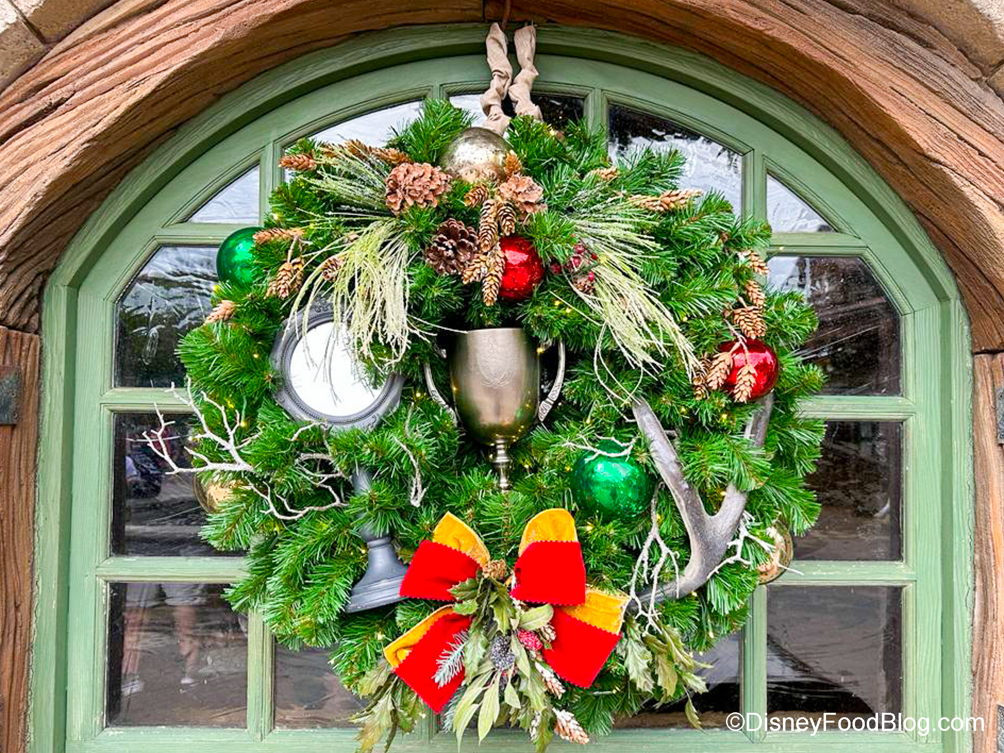 Disneyland Paris Christmas Season The Disney Food Blog