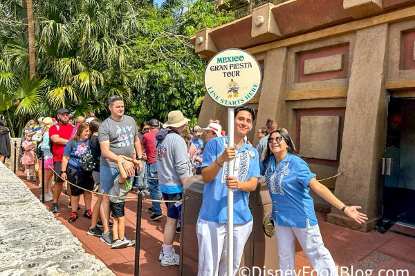 Disney World Is Hiring THOUSANDS of New Cast Members