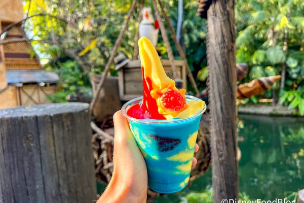 WARNING: Reading This Snack Review May Cause Impulsive Last-Minute Disney Trips