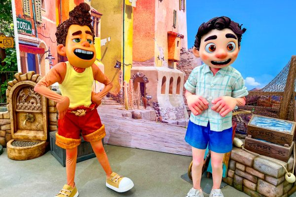 Hold Up…We’ve NEVER Seen These RARE Disney Characters in the Parks Before!