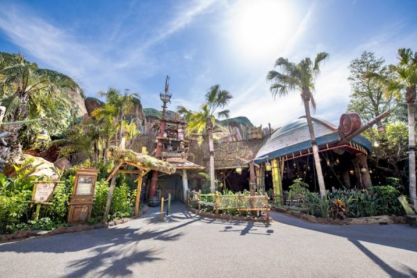 FIRST LOOK INSIDE Disney’s NEW Peter Pan Restaurant: Lookout Cookout in Tokyo DisneySea Fantasy Springs!