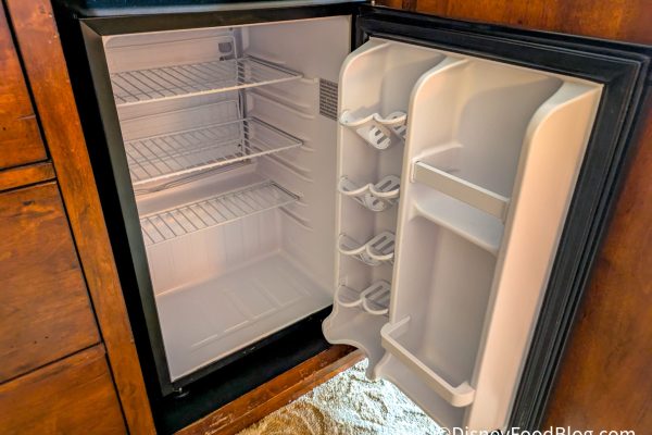 Is It Safe to Store Leftovers in Your Hotel Fridge? The Science Behind It Might Surprise You