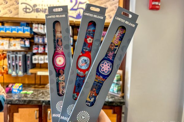 7 Disney MagicBand Designs Retiring Soon