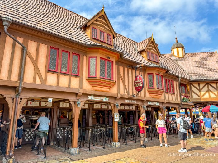 2025-WDW-magic-kingdom-friars-nook-atmo-