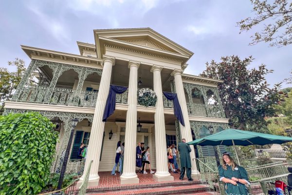 This RARE Haunted Mansion Ride Evacuation Was NOT on My Bingo Card