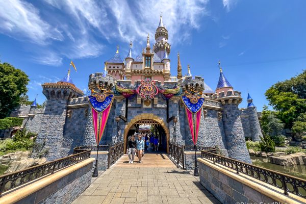 10 Weeks When Disneyland Will Be Empty in 2027