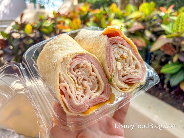 Country-Club-Wrap-Chip-n-Dale-Cafe-Sarat