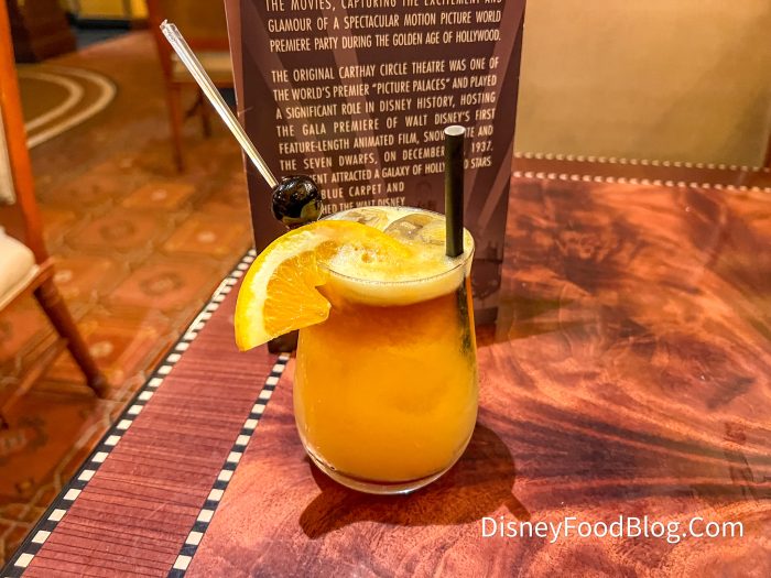 Mai-tai-Carthay-Circle-Restaurant-Disney
