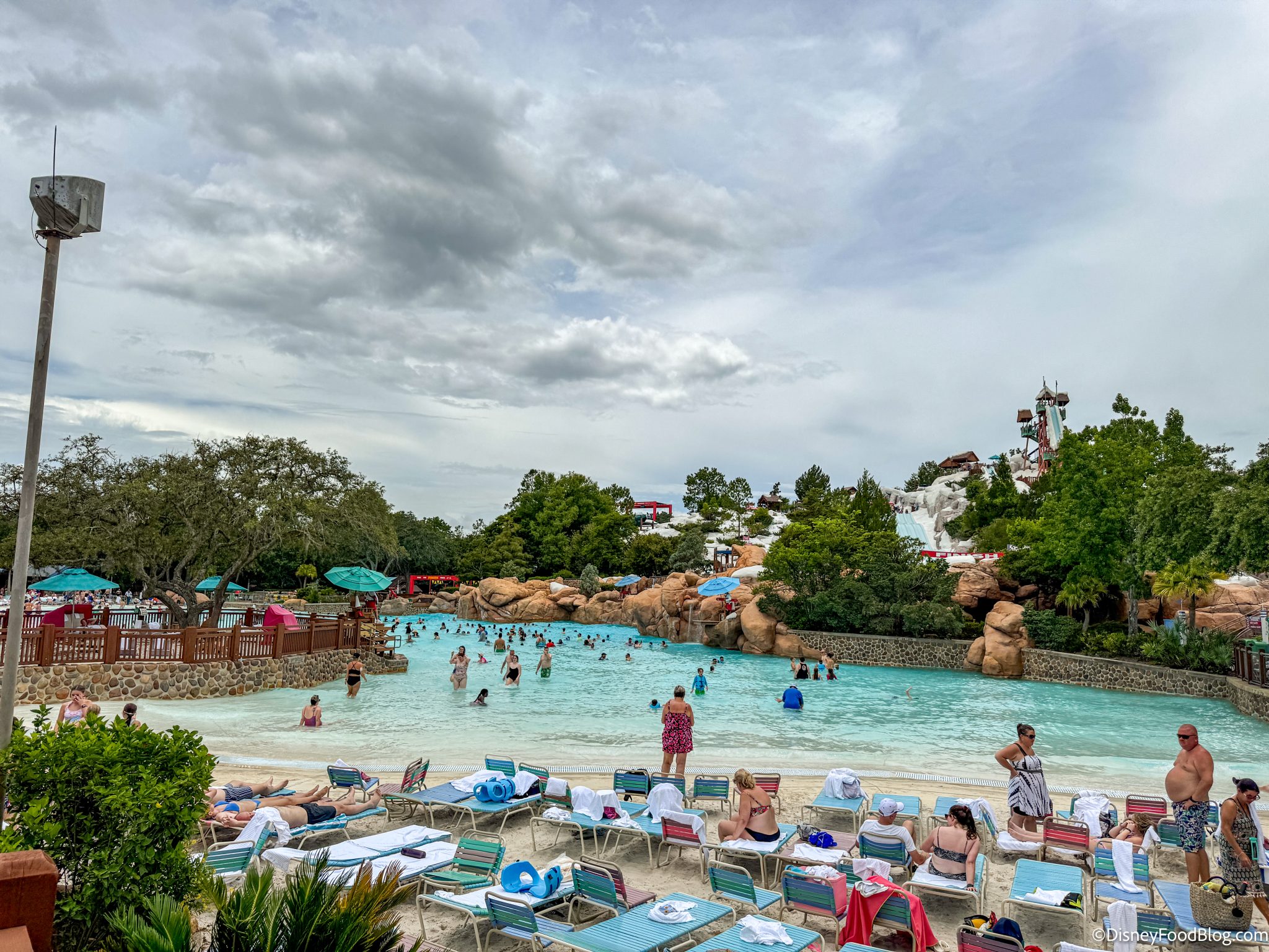 How to Get a Reservation for Disney's NEW Pirate Lounge at Magic ...