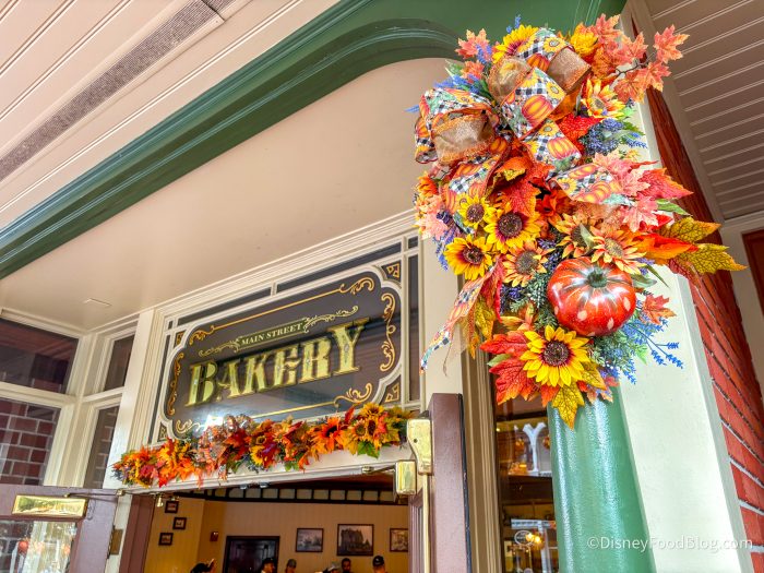 2025-WDW-magic-kingdom-main-street-baker