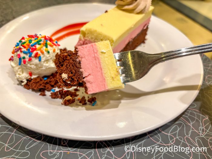 2025-wdw-dhs-50s-prime-time-neapolitan-b